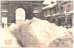 Doubs : PONTARLIER : La Grande Rue - Hiver 1910 : à Recoller - Pontarlier