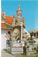 THA Bangkok Giant Guardian At The Temple Of Dawn Glum 1975? #C7720 - Autres & Non Classés