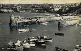 R630033 Newquay. The Harbour. Valentine. Silveresque. 3059. V. Style. 1960 - World