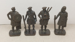 80's Ferrero - Kinder Surprise- Metal Figures - Schotten Um 1743 RP1482 Bruniert - Complete Set - Figurines En Métal