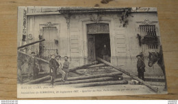 Inondations De SOMMIERES, Quartier Du Pont, Porte Enfoncee Par Des Poteaux ........... T-12221 - Sommières