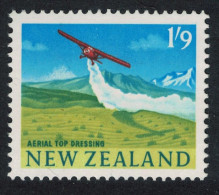 New Zealand Aerial Top-dressing Airplane 1963 MNH SG#795 - Unused Stamps