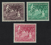 New Zealand Children Picking Apples 3v 1956 MNH SG#755-757 - Unused Stamps