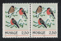 Norway Birds Wreath Northern Bullfinch 2.50 Kr Pair 1985 MNH SG#964 MI#939 Sc#872 - Unused Stamps