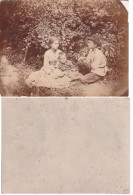 Photo Cabinet Portrait On Passepartout.  Three Children In The Garden - Personnes Anonymes