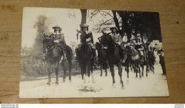 MARENNES : Carte Photo Mege, Carnaval ........... 11817 - Marennes