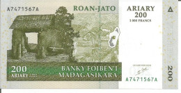 MADAGASCAR 200 ARIARY 2004 - Madagascar