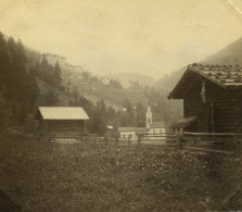 Quelque Part En Autriche? Ville De Montagne Chapelle Ancienne Photo 1900 - Lieux