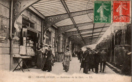 N°4261 W -cpa Chatel Guyon -intérieur De Dla Gare- - Stations With Trains