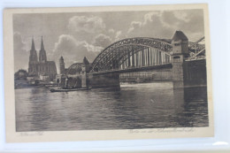 AK Köln Am Rhein Partie An Der Hohenzollernbrücke 1918 Gebraucht #PK614 - Autres & Non Classés