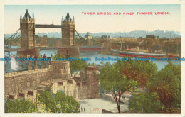 R630841 London. Tower Bridge And River Thames. British Production - Sonstige & Ohne Zuordnung