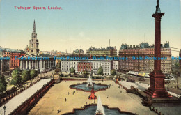 R630490 London. Trafalgar Square. Postcard - Autres & Non Classés