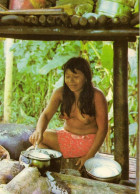 Colombia, CHOCO, Topless Indian Woman Cooking, India Chola (1970s) Postcard - Kolumbien