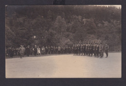 Ansichtskarte Soldatenaufmarsch Beobachter Zuschauer - Guerre 1914-18