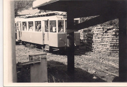  FOTO TRAM DU VAL DE L'AISNE ENTRE EREZEE ET DOCHAMPS 1968 - Tranvía