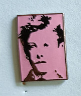 Pin's Arthur Rimbaud Poète Français - Berühmte Personen