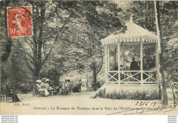 GREOUX LES BAINS  LE KIOSQUE DE MUSIQUE DANS LE PARC DE L'ETABLISSEMENT - Gréoux-les-Bains