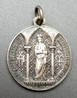 Pendentif Médaille Religieuse Fin XIXe "Notre-Dame De La Salette, Couronnée Le 22 Août 1879" Religious Medal - Godsdienst & Esoterisme