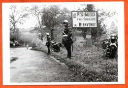 Bienvenue à Périgueux Humour Gendarmes Motards Motos Moto Gendarmerie Gendarme Carte Vierge TBE - Humour