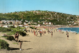 SETE - La Plage De La Corniche, Au Fond Le Mont Saint-Clair - Sete (Cette)