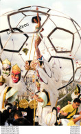 CARNAVAL BRESILIEN AU JARDIN DES TUILERIES 29/06/1998 PHOTO DE PRESSE AGENCE ANGELI 27 X 18 CM - Pin-ups