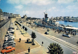 35 - Saint Malo - Les Remparts Vers Le Château - Saint Malo