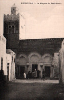 CPA - KAIROUAN - Mosquée Des Trois-Portes - Edition Laouani - Tunisia