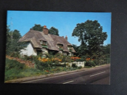 ANGLETERRE ENGLAND - TYPICAL THATCHED HOUSE / MAISON AU TOIT DE CHAUME - Sonstige & Ohne Zuordnung