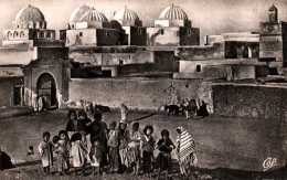 CPSM - KAIROUAN - Mosquée Des Sabres - Edition CAP (format 9x14) - Tunesië