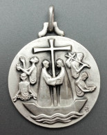 Rare Médaillon Pendentif Médaille Religieuse "Année Sainte 1975" Graveur: Fernand Py - Religious Medal - Religion & Esotérisme