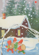PAPÁ NOEL Feliz Año Navidad GNOMO Vintage Tarjeta Postal CPSM #PBB493.A - Santa Claus