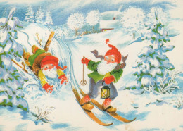 PAPÁ NOEL Feliz Año Navidad GNOMO Vintage Tarjeta Postal CPSM #PBA937.A - Santa Claus