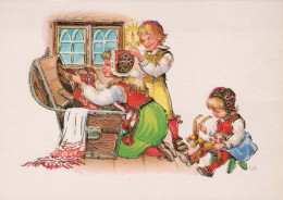 SANTA CLAUS Happy New Year Christmas GNOME Vintage Postcard CPSM #PBA731.A - Santa Claus