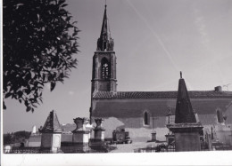 MONTAGAUDON ,,, EGLISE  ST  SATURNIN   XIIIeSIECLE    GRANDE PHOTO DES ANNEES 1990   30X20  CM  TBE - Plaatsen