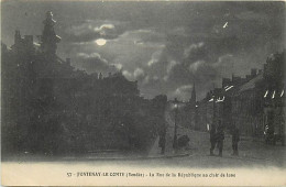 - Vendée -ref-F287- Fontenay Le Comte - Rue De La République Au Clair De Lune - Effet De Nuit - - Fontenay Le Comte