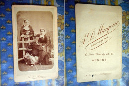 PHOTO CDV FEMME AVEC LEUR COIFFE ANGEVINE  MODE Cabinet MARGERIE A ANGERS - Old (before 1900)