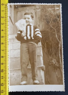 #21  Anonymous Persons - Enfant Child Boy Garcon - Personnes Anonymes