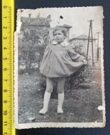#21  Anonymous Persons - Enfant Child Girl Fille - Personnes Anonymes