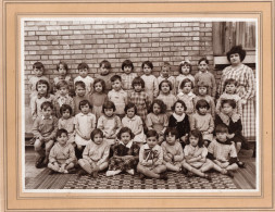 Grande Photo 92 Montrouge  Ecole Maternelle Rue Mirabeau Mai 1937 Classe De Mme Jallon  ( Format 21,5cm X 27,5cm ) - Anonymous Persons