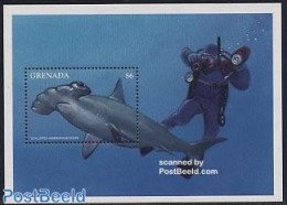 Grenada 1997 Hammer Shark S/s, Mint NH, Nature - Sport - Fish - Diving - Sharks - Peces
