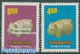 Taiwan 1970 Year Of The Pig 2v, Mint NH, Nature - Various - Cattle - New Year - Neujahr