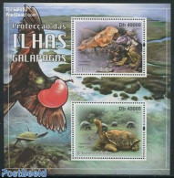Sao Tome/Principe 2011 Animals Of The Galapagos Islands 2v M/s, Mint NH, Nature - Animals (others & Mixed) - Reptiles .. - Sao Tome And Principe
