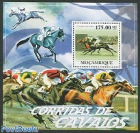Mozambique 2011 Horse Racing S/s, Mint NH, Nature - Sport - Horses - Sport (other And Mixed) - Mozambique
