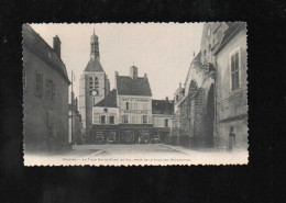 Provins La Tour Notre-dame Du Val Prise De La Cour Des Bénédictins Quincaillerie, Vannerie, - Provins