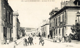 89 : Laroche Migennes : Avenue De La Gare    ///  Ref.  Juin  24 ///  N° 29.854 - Migennes