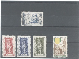 INDE -1950 /52 - N° 254 /257 N* + N°258 N** - Unused Stamps