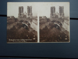 Cpa REIMS La Cathédrale  Les Voutes Effondrées. Photo Double - Guerre 1914-1918 - Reims