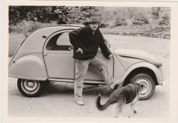 PHOTO Automobile CITROEN 2 CV Homme Avec Son Chien - Automobile