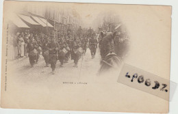 CPA - 88 - RAON L'ETAPE - Bataillon De Chasseurs à Pied - Fantare - Arrivée à L'ETAPE - Vers 1905 - Raon L'Etape