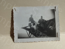 Italy Aviation Italia Aviazione Gorizia Piloti Aerei Da Identificare Anni 30.  65x50 Mm. - Luchtvaart